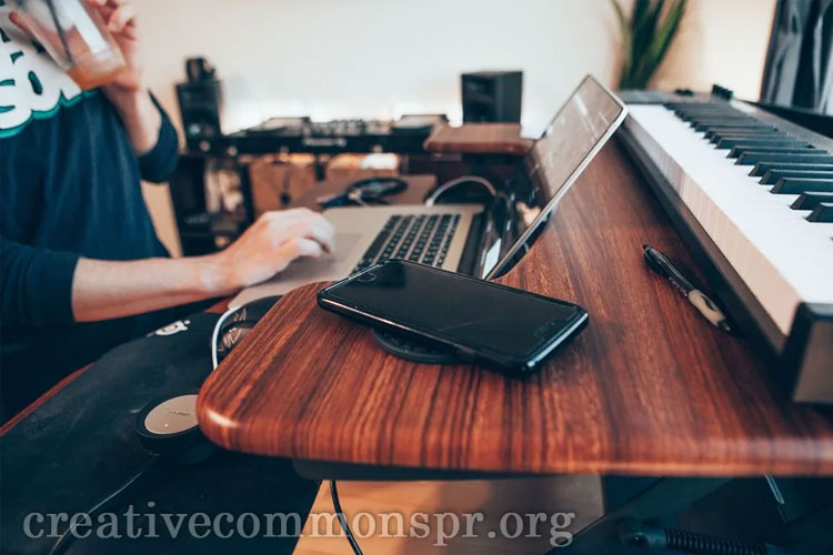 Panduan Memilih Musik Bebas Royalti untuk Kontenmu